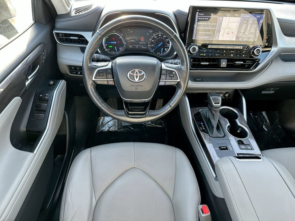 2021 Toyota Highlander Hybrid Platinum