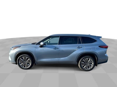 2021 Toyota Highlander Hybrid Platinum