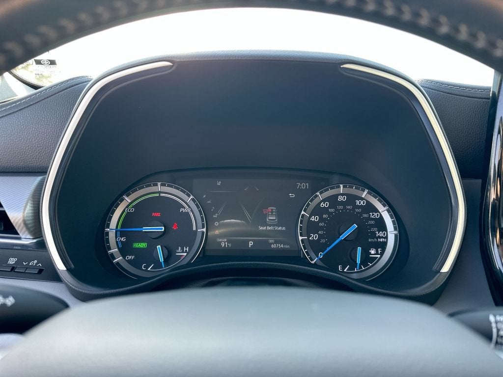 2021 Toyota Highlander Hybrid Platinum