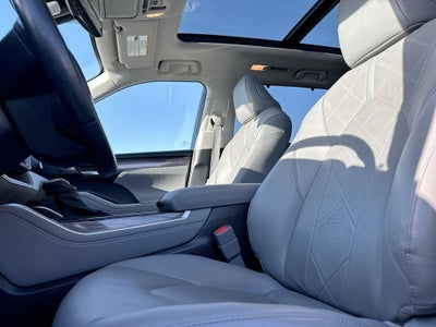 2021 Toyota Highlander Hybrid Platinum