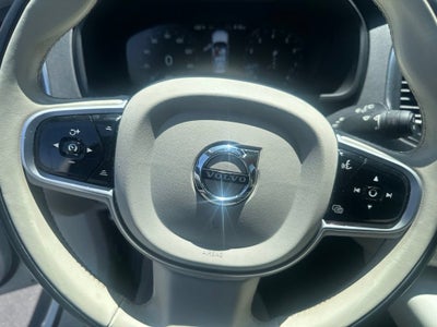 2021 Volvo XC90 T5 Momentum 7 Passenger