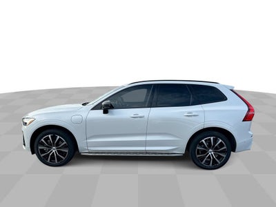 2023 Volvo XC60 Recharge Plug-In Hyb Ultimate Dark Theme