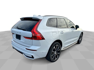 2023 Volvo XC60 Recharge Plug-In Hyb Ultimate Dark Theme