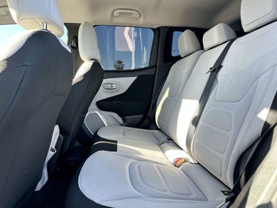 2018 Jeep Renegade Latitude FWD