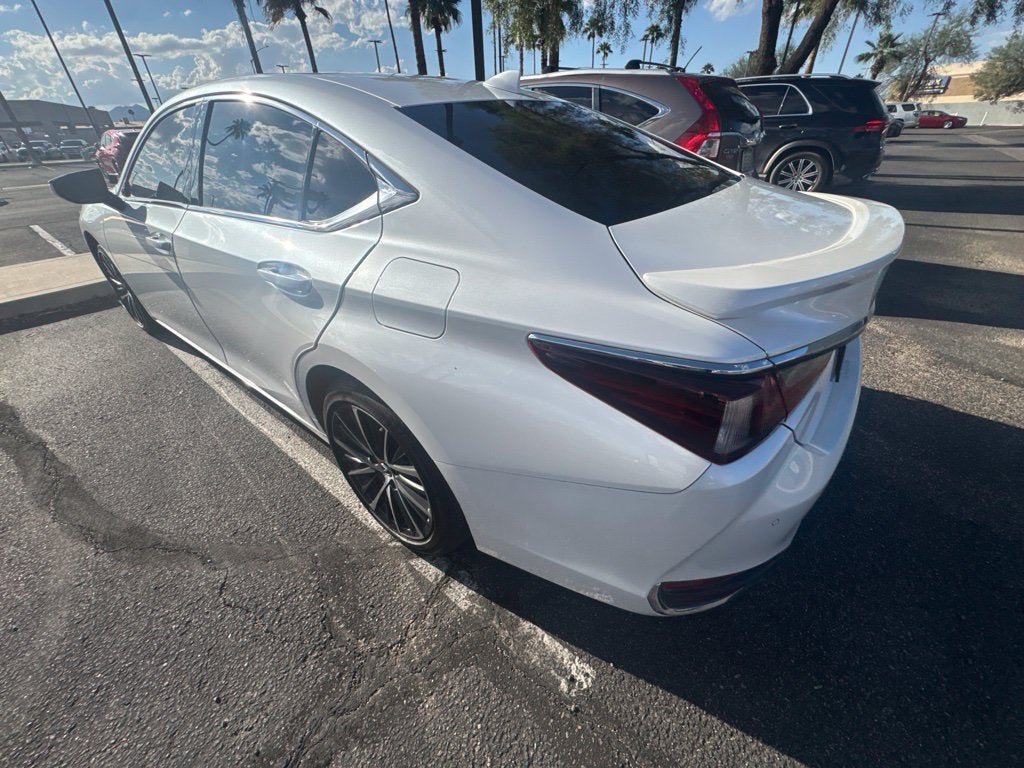 2025 Lexus ES 300h