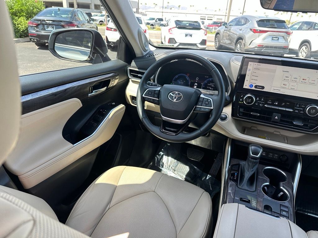 2023 Toyota Highlander Hybrid Limited