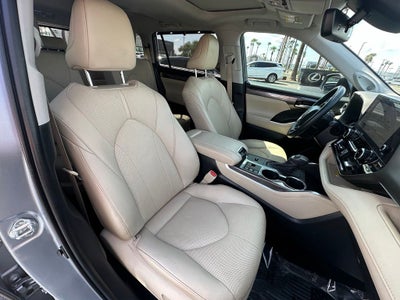 2023 Toyota Highlander Hybrid Limited
