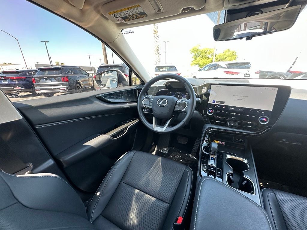 2025 Lexus NX 350h Premium