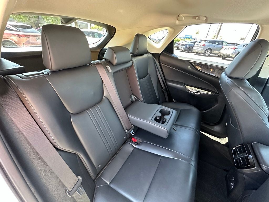 2025 Lexus NX 350h Premium
