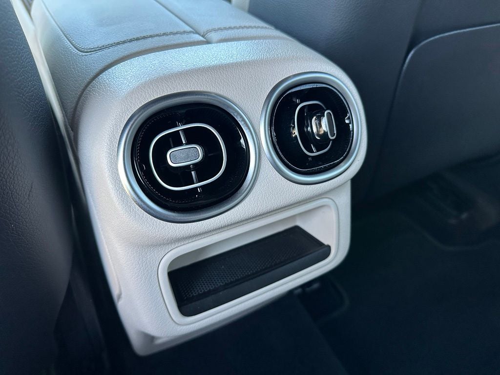 2025 Mercedes-Benz GLC GLC 300