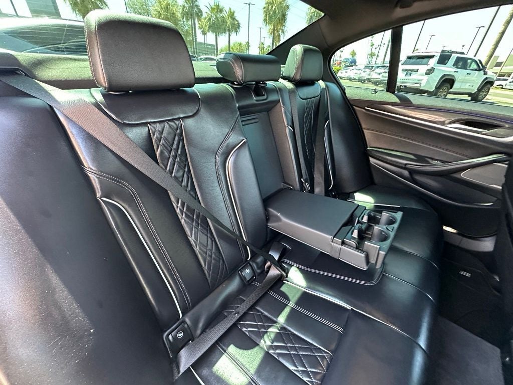 2022 BMW 5 Series M550i xDrive