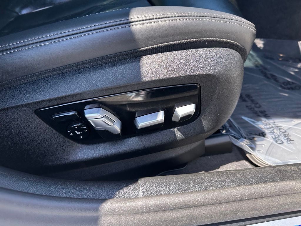 2022 BMW 5 Series M550i xDrive