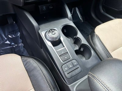 2022 Ford Escape Hybrid Titanium