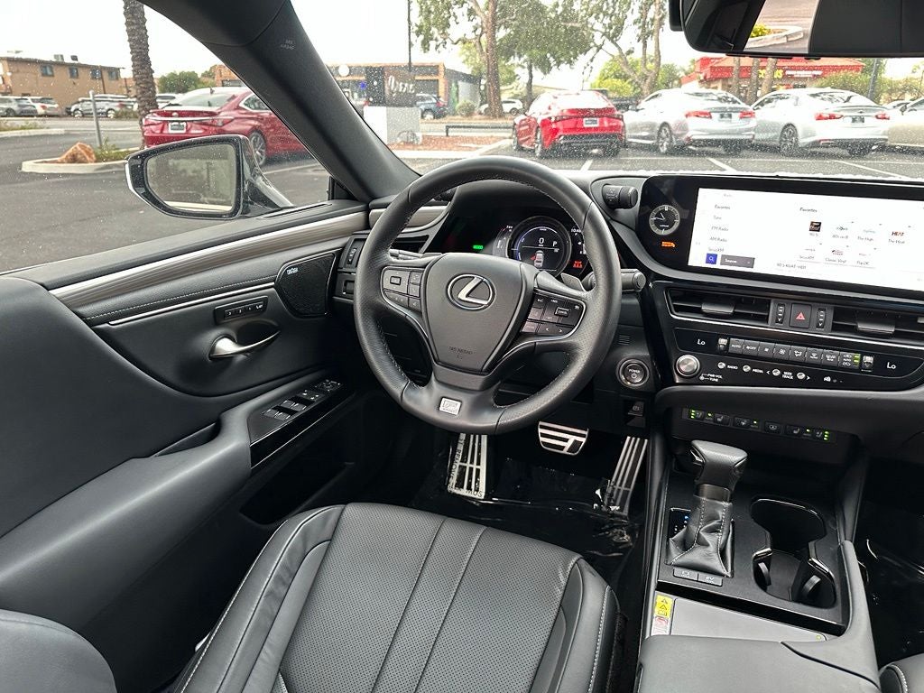 2024 Lexus ES 300h