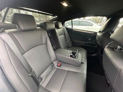 2024 Lexus ES 300h