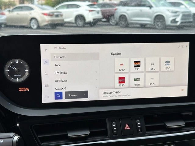 2023 Lexus ES 300h