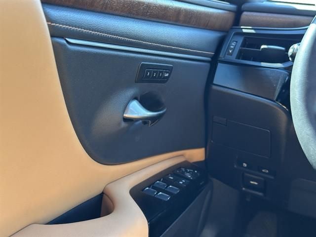 2023 Lexus ES Premium