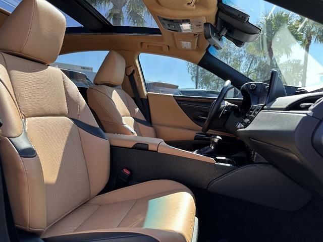2023 Lexus ES Premium