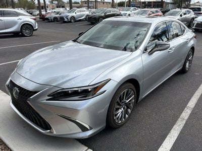 2024 Lexus ES 300h Luxury