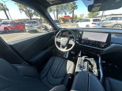 2025 Lexus TX 500h F SPORT Premium