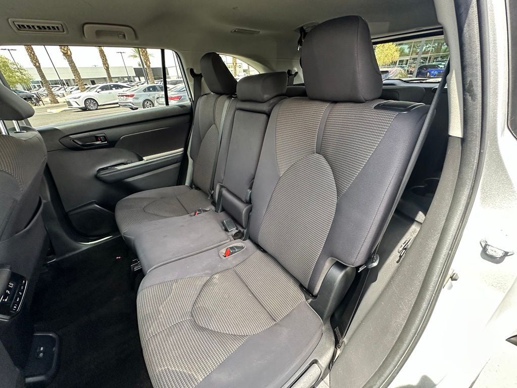 2023 Toyota Highlander LE