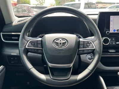 2023 Toyota Highlander LE