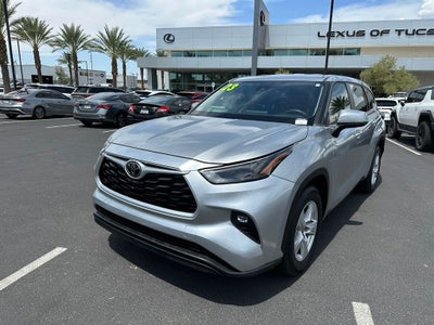 2023 Toyota Highlander LE