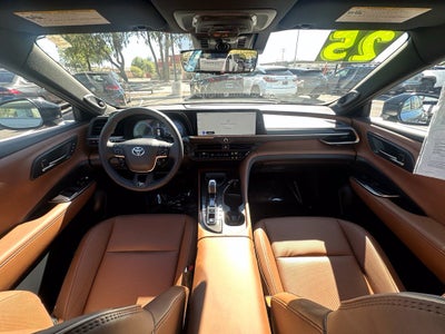 2025 Toyota Crown Signia Limited