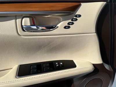 2018 Lexus ES 300h