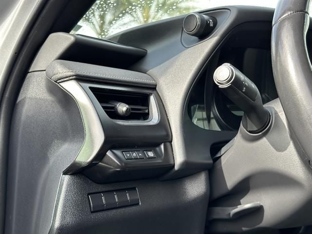 2019 Lexus UX 250h Base