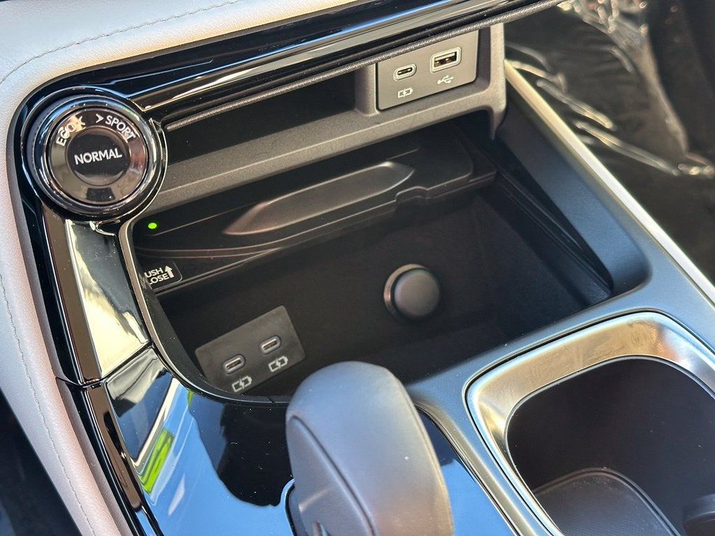 2026 Lexus NX 450h+ Luxury