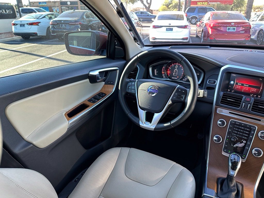 2017 Volvo XC60 T5 Inscription