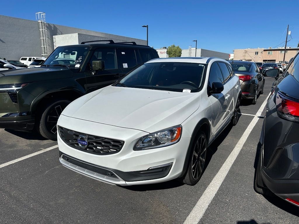 2017 Volvo V60 Cross Country T5