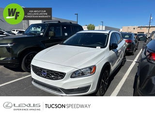 2017 Volvo V60 Cross Country T5