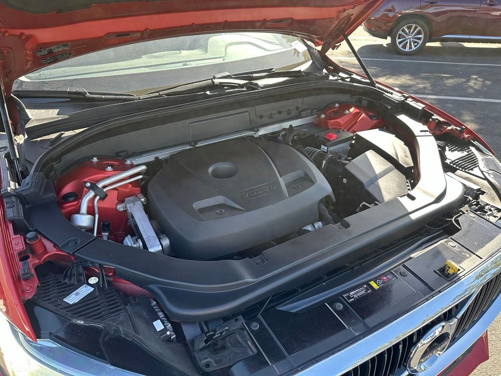 2019 Volvo XC60 T6 Momentum