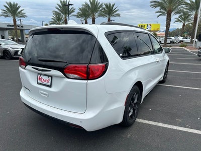 2018 Chrysler Pacifica Touring L