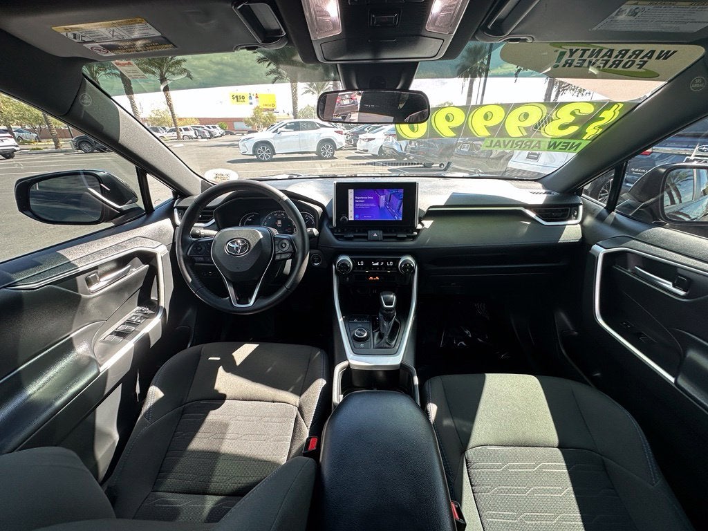 2024 Toyota RAV4 Hybrid SE