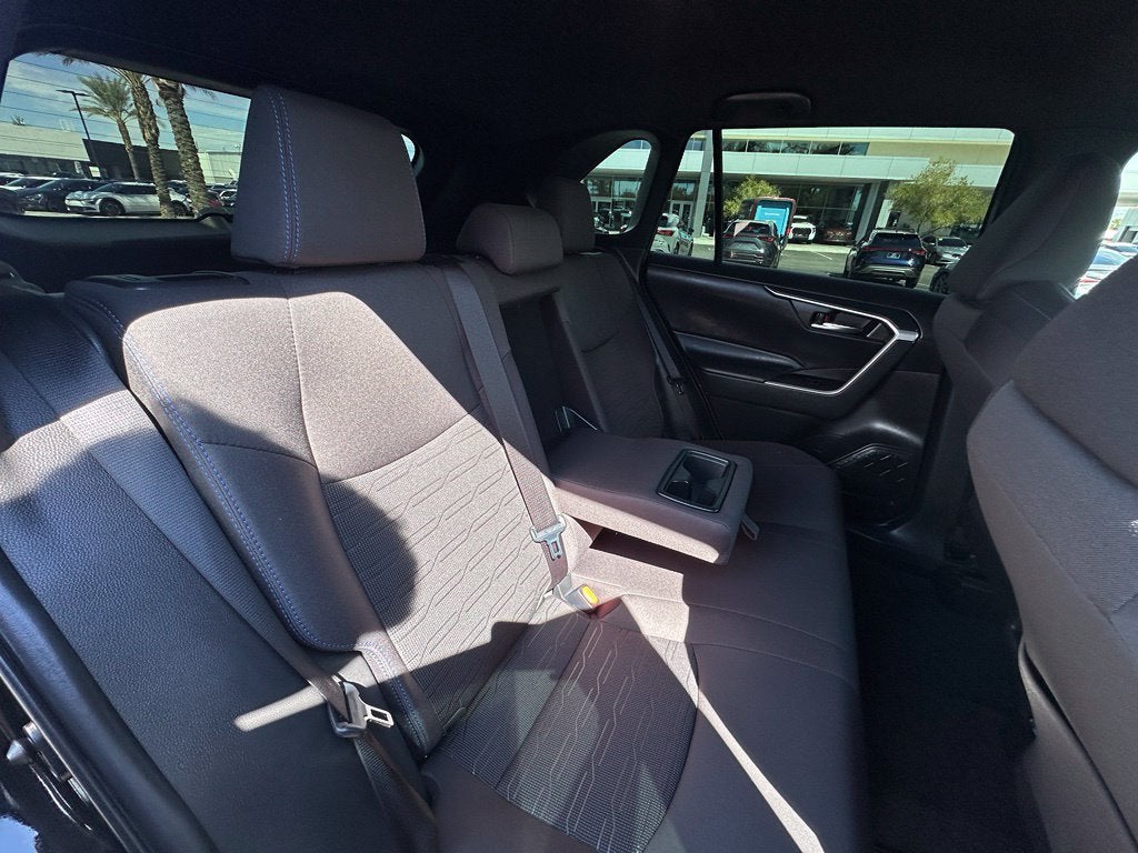 2024 Toyota RAV4 Hybrid SE