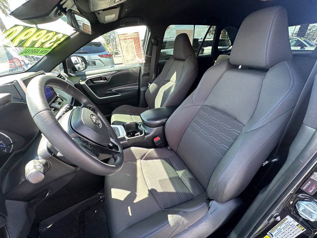2024 Toyota RAV4 Hybrid SE