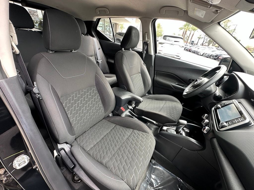 2021 Nissan Kicks S
