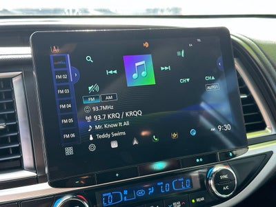2017 Toyota Highlander SE