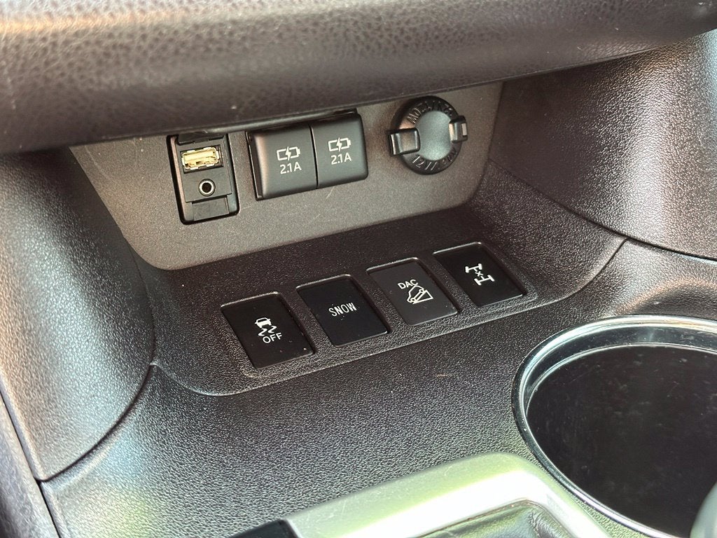 2017 Toyota Highlander SE