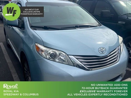2015 Toyota Sienna XLE 8 Passenger