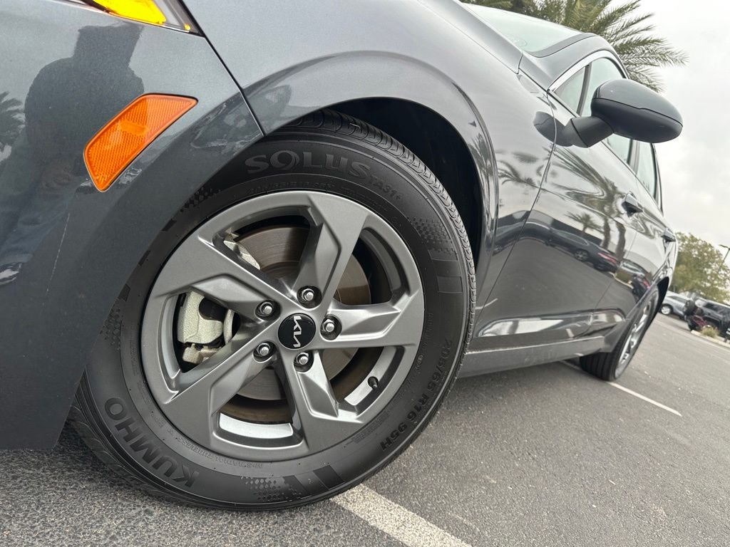 2023 Kia K5 LXS