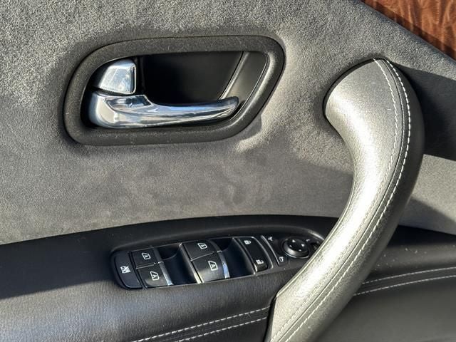 2017 Nissan Armada SV