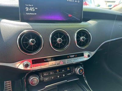 2022 Kia Stinger GT1