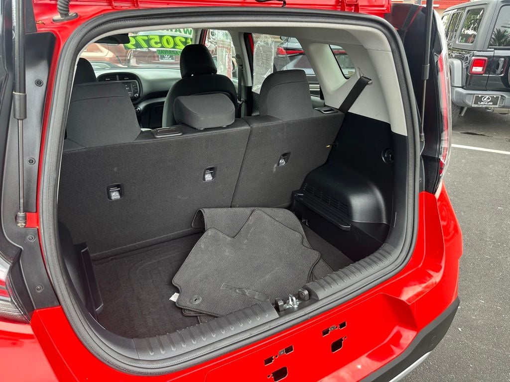 2025 Kia Soul LX