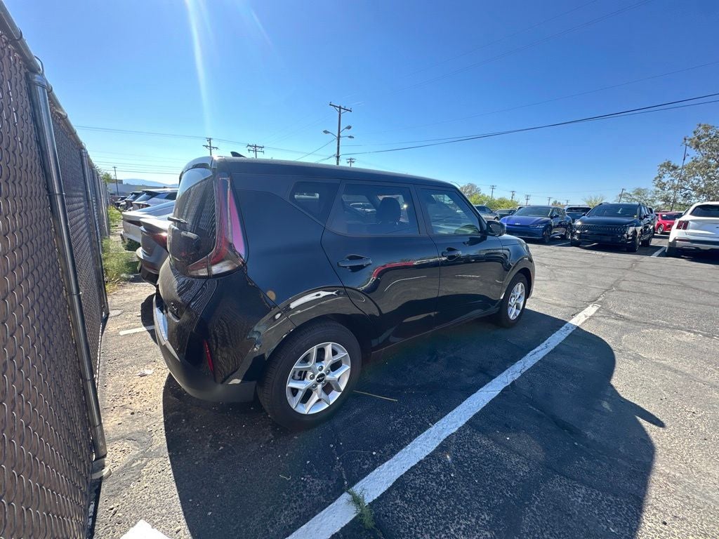 2025 Kia Soul LX