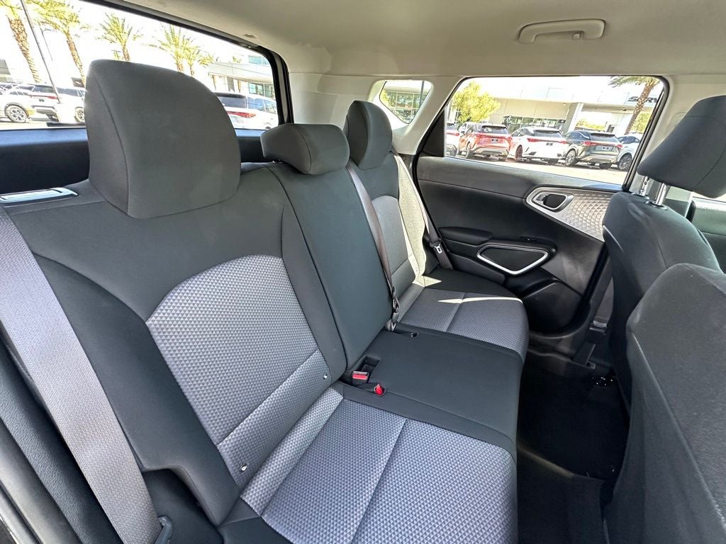 2025 Kia Soul LX