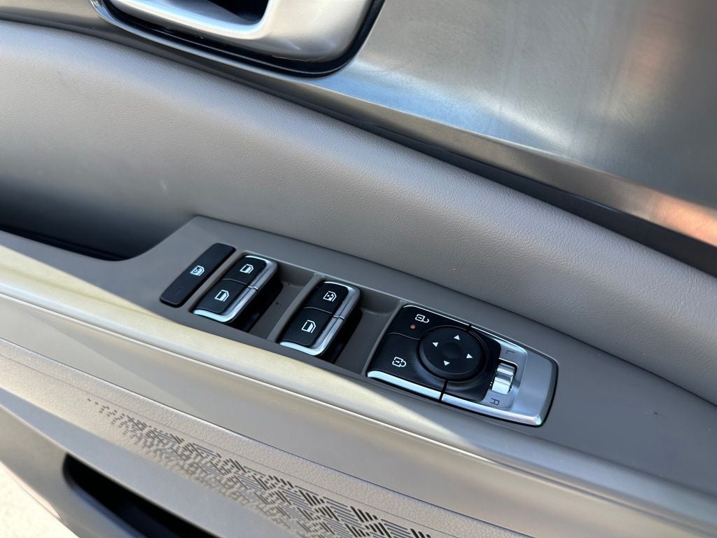 2025 Kia Carnival Hybrid LXS